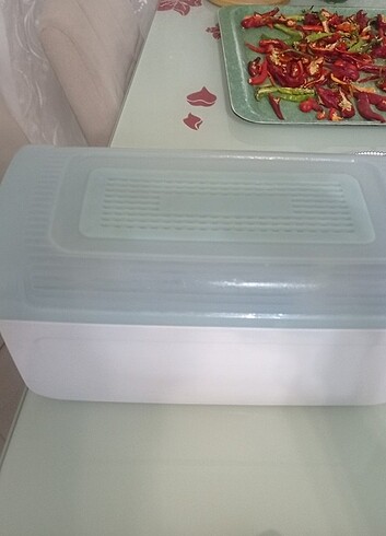 Tupperware ekmek kutusu 