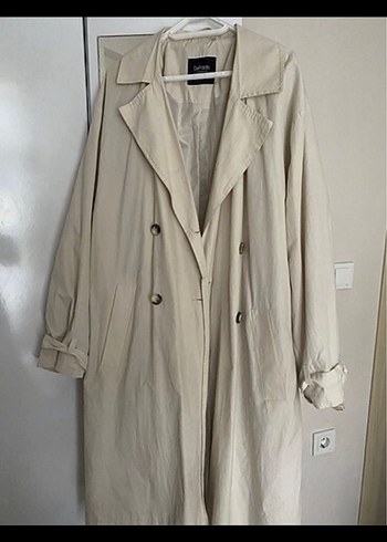 Beyaz Kemerli Midi Kadın Trençkot - Görsel 2