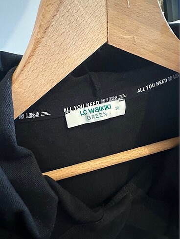 46 Beden siyah Renk Lc Waikiki sweatshirt