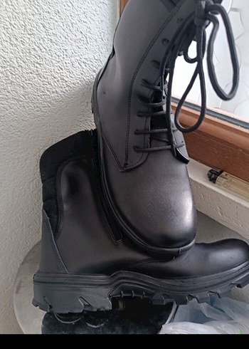 Siyah Bağcıklı Erkek Deri Bot - Görsel 3