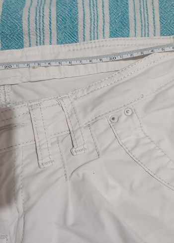 Düğmeli Beyaz Mini Şort - Görsel 7