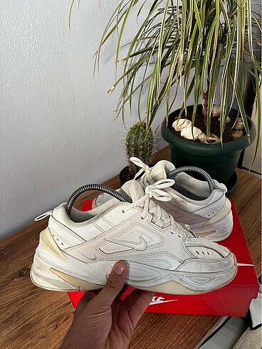 39 Beden beyaz Renk Nike mk2 tekno