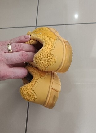 25 Beden sarı Renk Vicco ortapedik çocuk ayakkabı