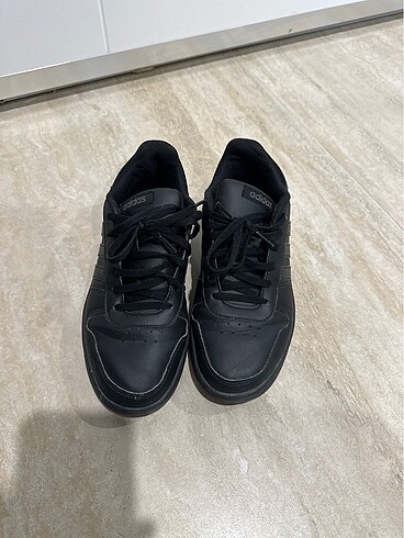 Adidas kadın ayakkabı 38 numara