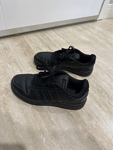 38 Beden Adidas kadın ayakkabı 38 numara
