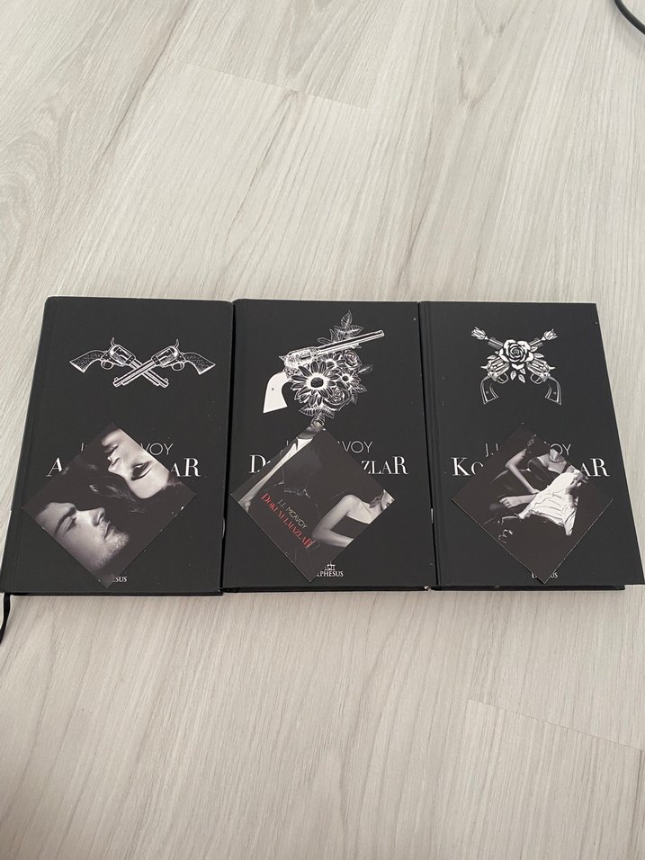 J.J. McAvoy Üçleme: Korkusuzlar, Acımasızlar, Dokunulmazlar - Görsel 2