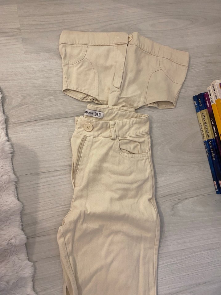 Düğmeli Bej Kadın üst alt takım - Görsel 3