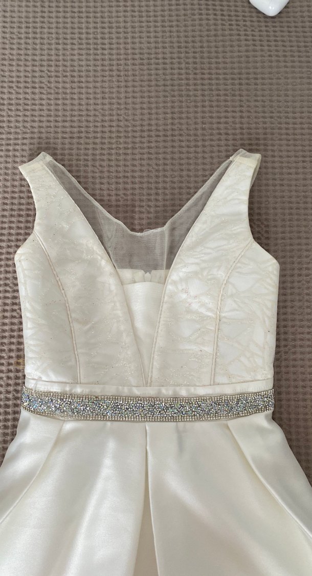 V Yaka Mini Beyaz Parlak çocuk abiyesi - Görsel 2