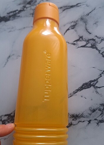 Tupperware 750 ml suluk