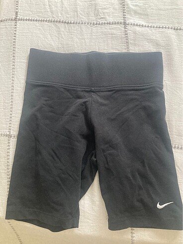 Nike sporcu şort/tayt