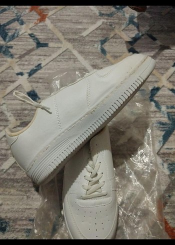 Beyaz Bağcıklı Spor Ayakkabı - Görsel 7