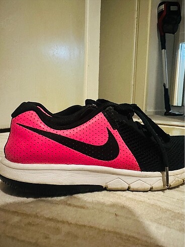 38 Beden siyah Renk Nike orijinal