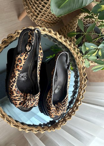 Leopar Desenli Kahverengi Dolgu Topuklu Kadın Ayakkabı - Görsel 5