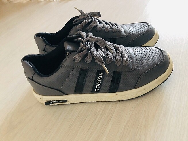Adidas Kadın spor ayakkabı