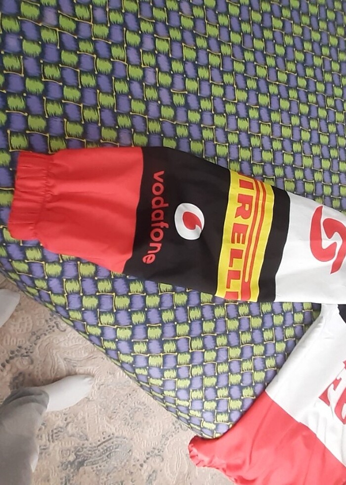 Ferrari  yağmurluk  - Görsel 4