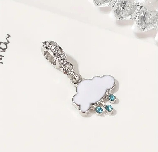  Beden Pandora charm