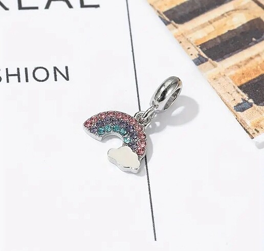  Beden Pandora charm