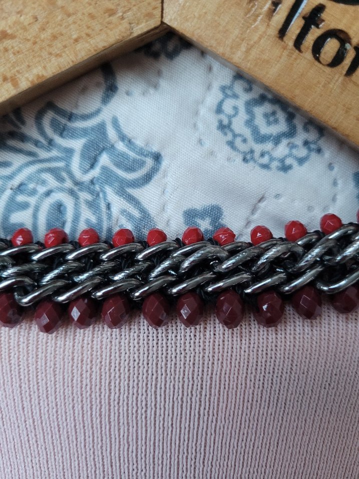 Zincir Detaylı Pembe Triko Bluz - Görsel 4