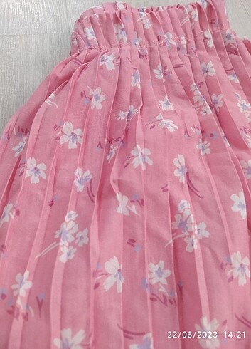 10 Yaş Beden LC Waikiki etekli pantolon