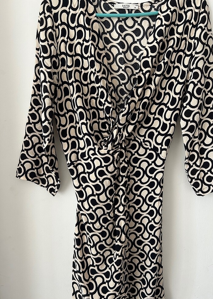 Desenli elbise - Görsel 2