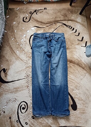 Çok az kullanılmış 36-34 (paçalar yapılı 32 )Levi's 514
