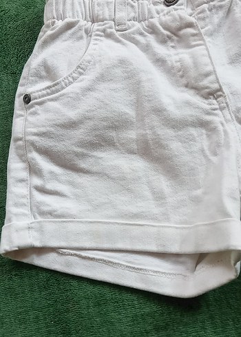 Beyaz Pamuklu Bol Kesim Kız Şortu - Görsel 5