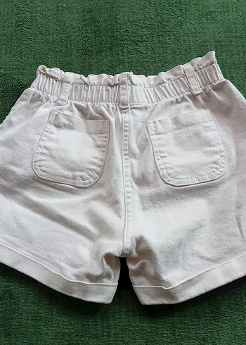 Beyaz Pamuklu Bol Kesim Kız Şortu - Görsel 3