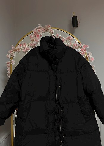 Zara Zara Siyah Baskılı Kısa Kollu Kapüşonlu Mont