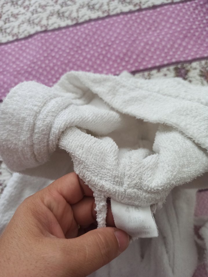 Kapüşonlu Beyaz Erkek Çocuk Bornozu - Görsel 2