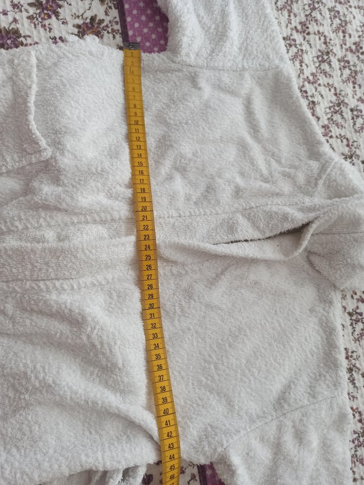 Kapüşonlu Beyaz Erkek Çocuk Bornozu - Görsel 4