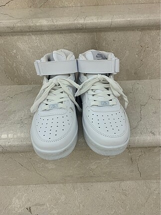Nike beyaz bilekli spor ayakkabı