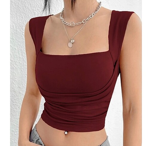 Kare yaka büzgü detaylı esnek crop bluz