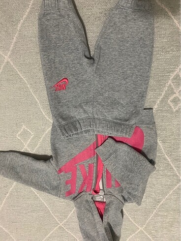 6-9 Ay Beden Nike eşofman takımı