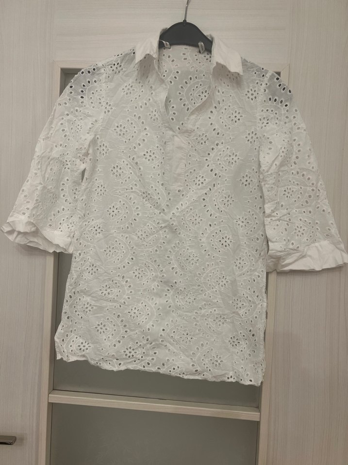 Nakışlı V Yaka Düğmeli Beyaz Kadın Gömlek - Görsel 2