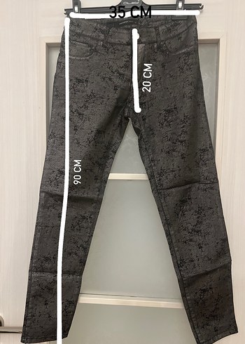 Gri Baskılı Kadın Dar Kesim Midi Kot Pantolon - Görsel 3