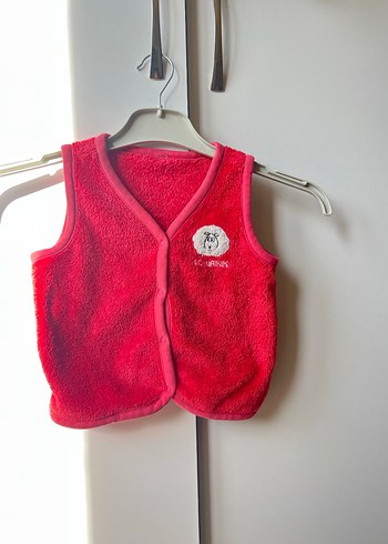 Kız Çocuk Kırmızı Polar Düğmeli Yelek - Görsel 2
