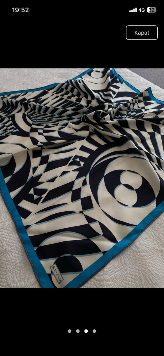 Mavi Kenarlı Kadın eşarp - Görsel 3