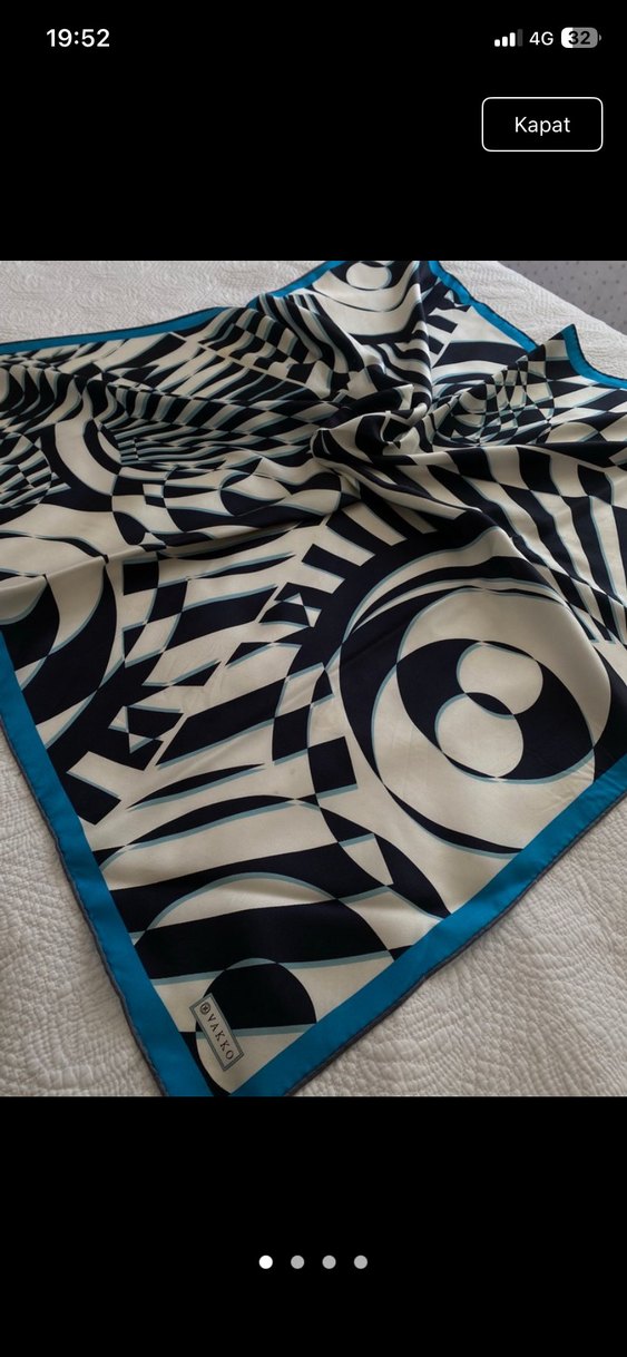 Koyu Mavi Kenarlı Kadın  eşarp - Görsel 2