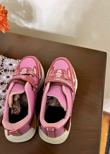 Kız Çocuk Pembe Baskılı Cırtcırtlı Spor Ayakkabı - Görsel 3