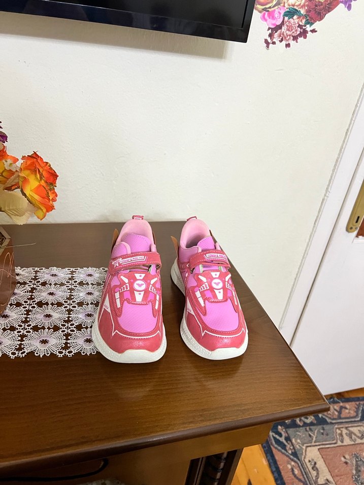 Kız Çocuk Pembe Baskılı Cırtcırtlı Spor Ayakkabı - Görsel 2