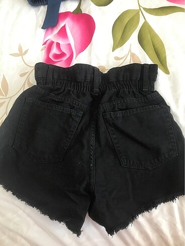 34 Beden Bershka şort
