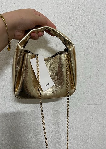 Zincir Detaylı Gold Deri Çanta