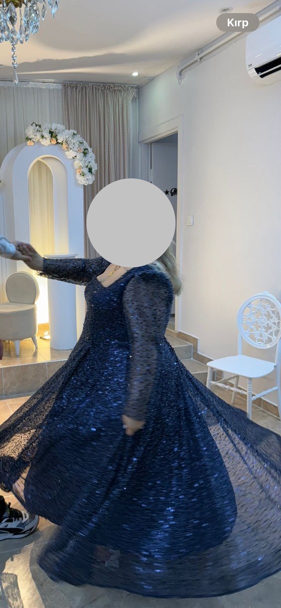 boncuk işlem detaylı  Uzun Kollu Lacivert Abiye Elbise - Görsel 4