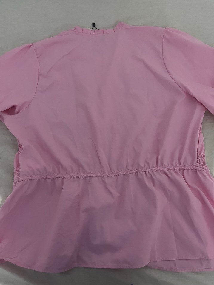 Pembe Kısa Kollu Fırfırlı Gipeli Kadın Gömlek - Görsel 4