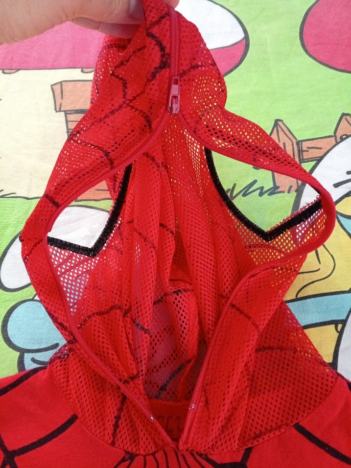 Kırmızı Örümcek Adam Baskılı Kapüşonlu Tişört - Görsel 3