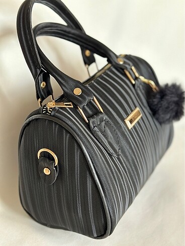 Louis Vuitton Kol çantası