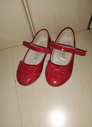 Kız bebek ayakkabısı