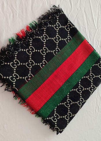 Gucci Örgü Eşarp