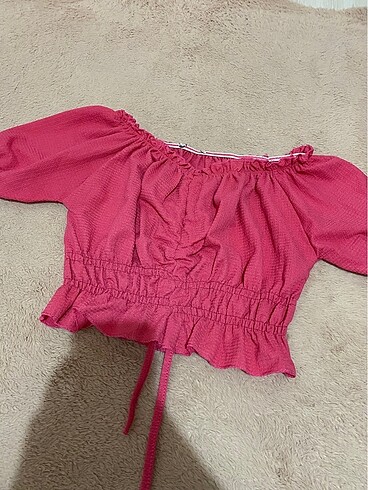 Trendyol & Milla Pembe crop