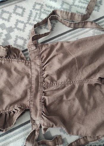 Kız Çocuk Kahverengi Fırfırlı Keten Tulum - Görsel 2